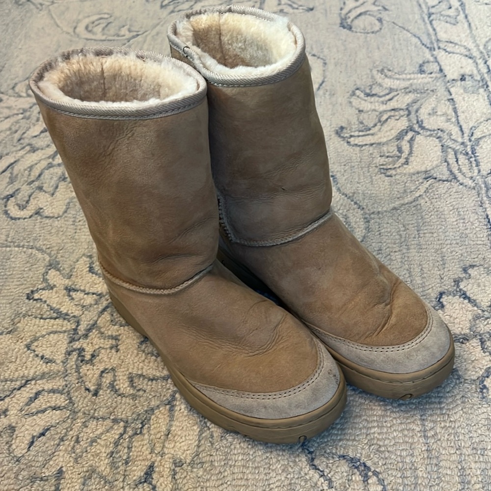 Genuine UGG boots 9 women’s